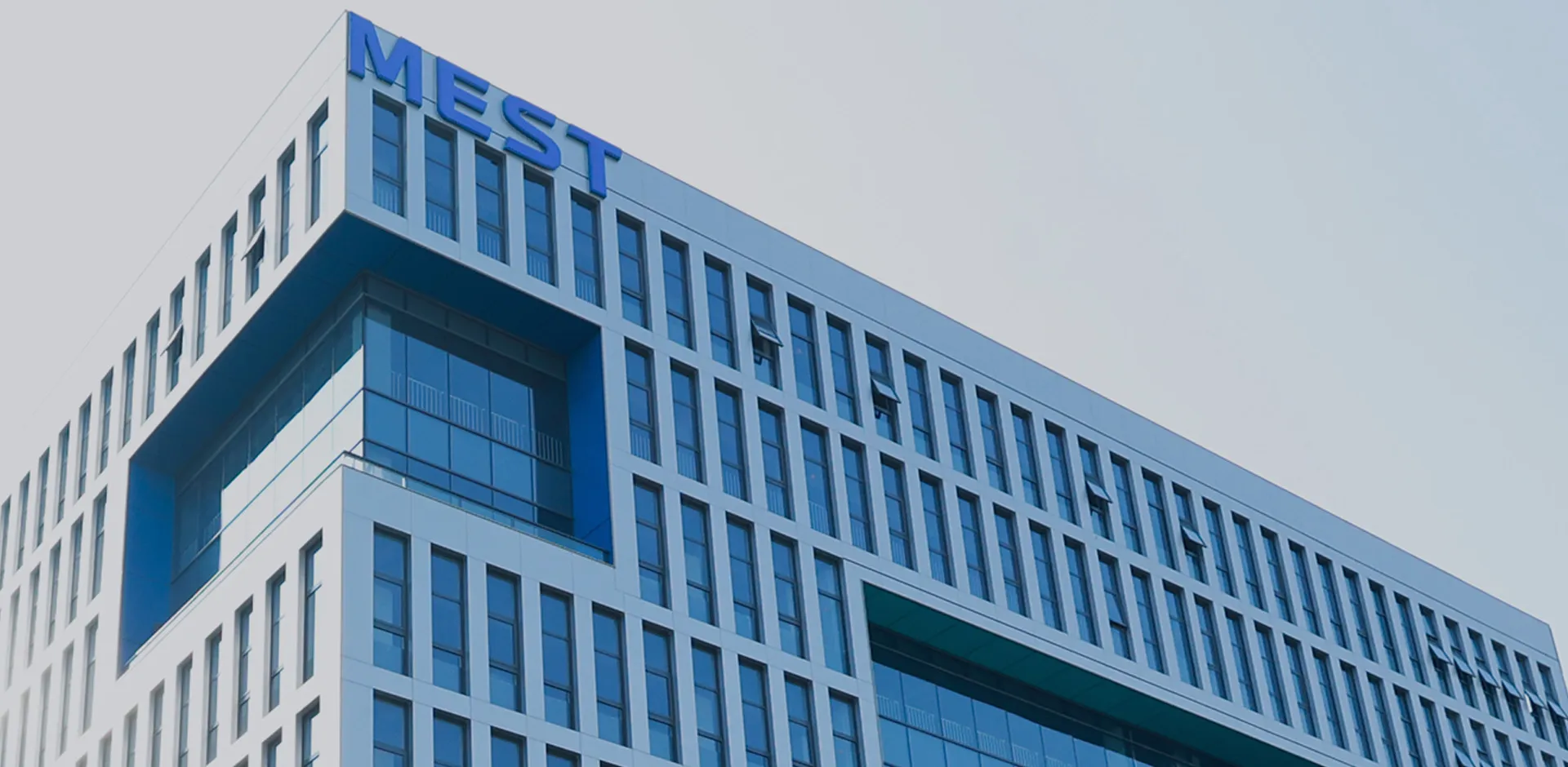 Trusted by Professionals for Reliable UV Printing Solutions.