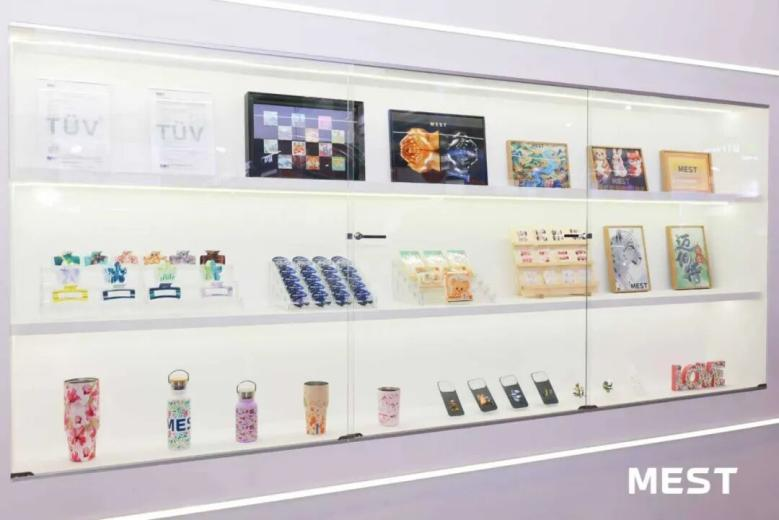 MEST Print showroom display case featuring custom printed products MEST Print showroom display case featuring custom printed products