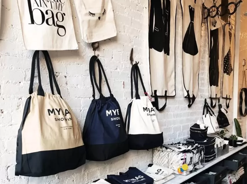 Accessories & Lifestyle Products