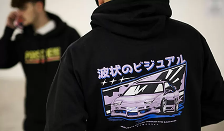 Hoodies & Sweatshirts